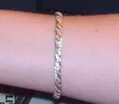bracelet.webp