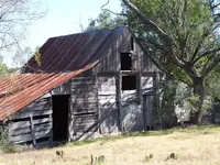 barn2.webp