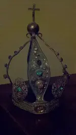 What Is It Crown (2).webp