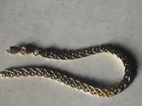 gold bracelet.webp