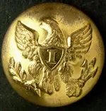 button_Eagle-I_overcoat-size-23mm_R&WRobinson-ExtraRich-backmark_photobyRelicman_B4135A.webp