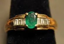 emerald ring (2).JPG