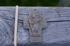 cross pendant.webp