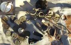 Ring 18k Stone and Trash.webp