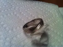 gold ring.webp