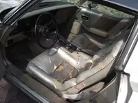 82vette-interior-2.webp