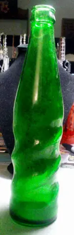 Well Hunt Squirt Bottle Side.webp