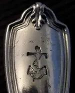ww1-us-navy-fork-topmark.webp