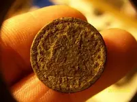 OCT 28TH CELLAR HOLE  KGII ,COUNTERFIET SEATED,LAFAYETTE BUTTON 003.webp