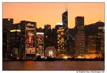 hong-kong-skyscrapers-christmas-lights-14609.webp