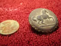button 004.webp