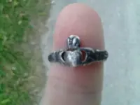 claddagh ring.webp