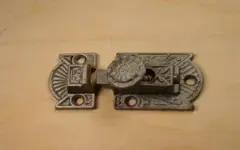 latch2.webp