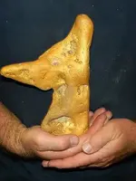 881467-gold-nugget-ballarat.webp