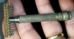 T and G 081012 Razor.webp