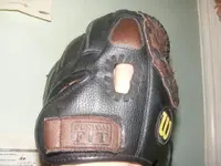 baseball mitt 003.webp