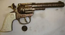 finds 2-13 hubley rodeo toy gun.webp