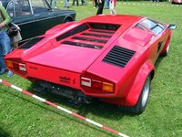 Lamborghini_countach_5000s_rear.jpg