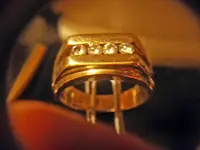 Feb 15 2013_14k 4 diamonds 10 grams_2211_edited-1.webp