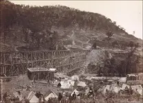 Railroad_Bridge,_Pass_in_the_RaccoonRange,_Whiteside_-_by_George_N._Barnard_-_SFMO.2001.68.webp