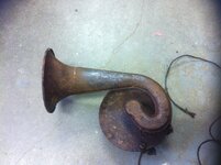 old horn 2.JPG