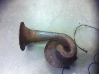 old horn 2.webp