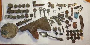 1 Feb 02 thru 18 2013 Hunts Finds.webp