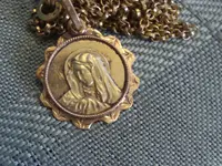 gold mary 004.webp