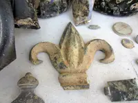 fleur-de-lis.webp fleur-de-lis.webp