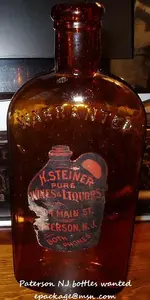 Steiner Labeled half pint flask1.webp