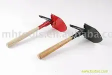 red folding shovel.webp red folding shovel.webp