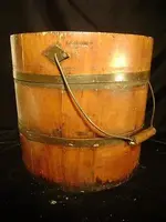 19th-c-shaker-lidded-bucket-turned-wood-bail-handle-diamond-brackets-383_121066896404.webp