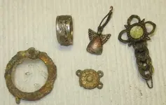 7 Site T LD 052013 Silvr Ring and Junk Jewelry.webp