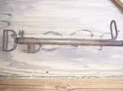 hand pump.webp