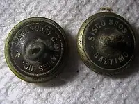 backmark_Waterbury-Button-Companies-Inc_musician-button_IMGA1592.webp
