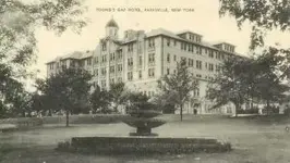 Young__Gap_Hotel_during heyday.webp
