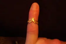 14 kt ring - 3.webp