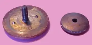 WWI indignia disc.webp