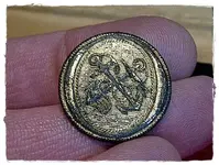 Royal Navy Purser Button 001.webp