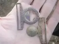 Tongue and wreath buckle.webp