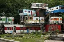 redneck-mansion[1].webp