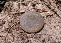 1812Button_US.webp