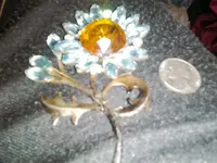 brooch1.webp