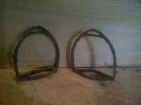 pair horse stirups.webp