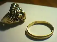 gold ring 16.webp