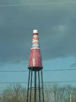 768px-Collinsville_watertower.webp 768px-Collinsville_watertower.webp