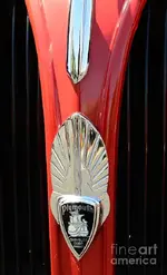 1937-plymouth-emblem-paul-ward.webp