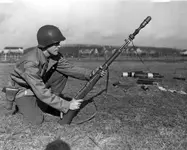 M1_Garand_rifle grenade.webp