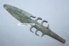 quality_large_ancient_luristan_barbed_spear_head_c___1000_bc_1_lgw.webp
