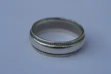 silver ring.webp
